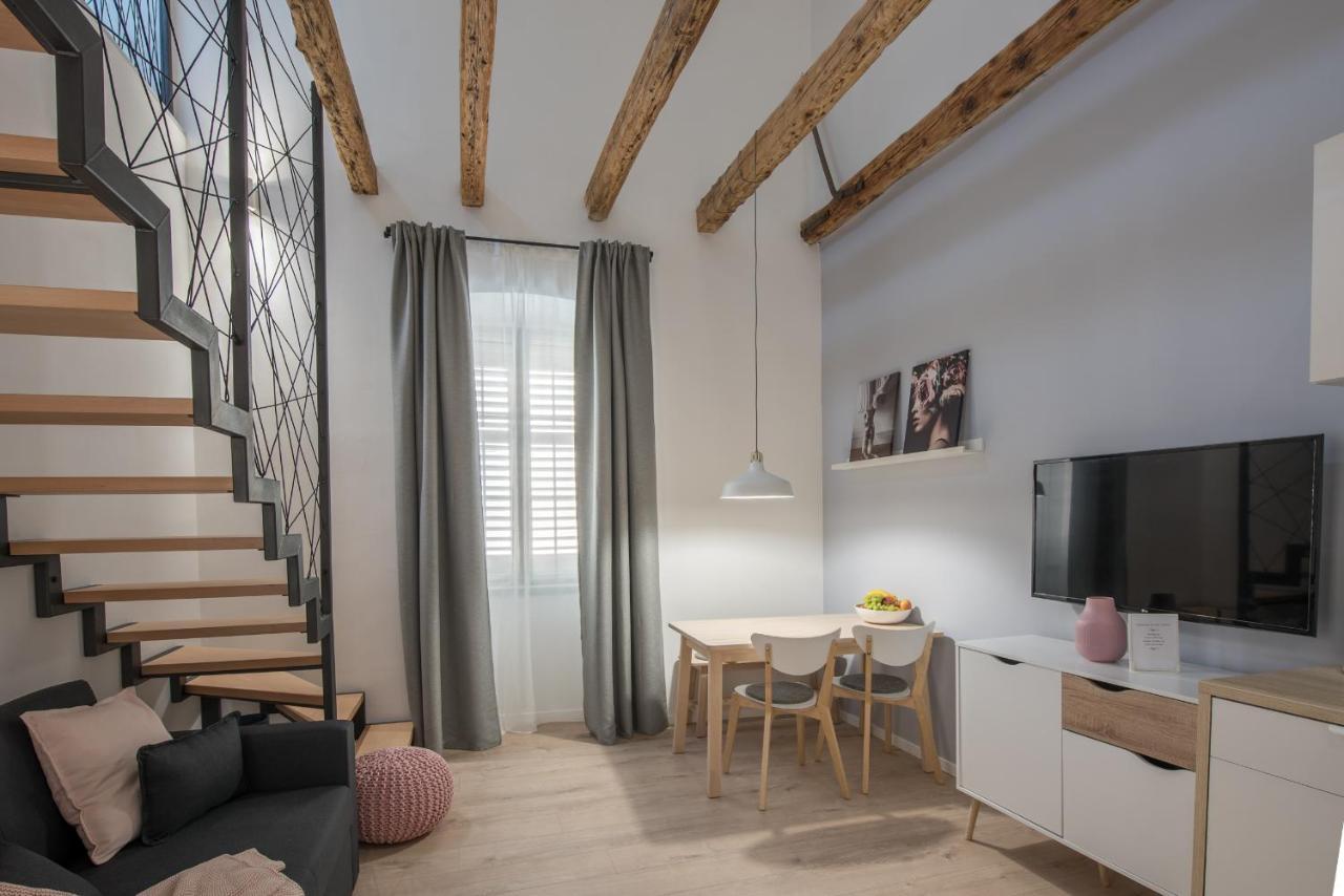 Appartement DeLuxe Gladiators House à Pula Extérieur photo